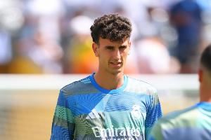 拉蒙:是小法的一通电话让我决定加盟科莫 最喜欢的中卫是米利唐